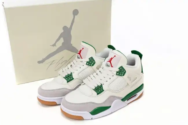 Green DR5415-103 Jordan Pine Retro SB 4 0507